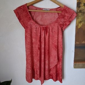Capped sleeve loose fitting blouse